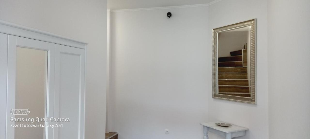Julia Apartman Eger Ngoại thất bức ảnh