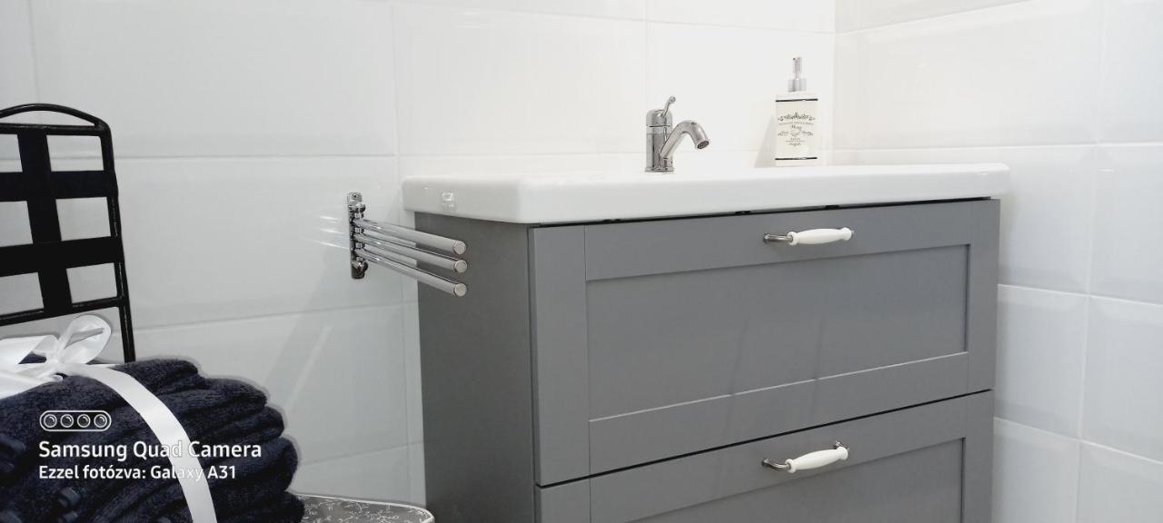 Julia Apartman Eger Ngoại thất bức ảnh